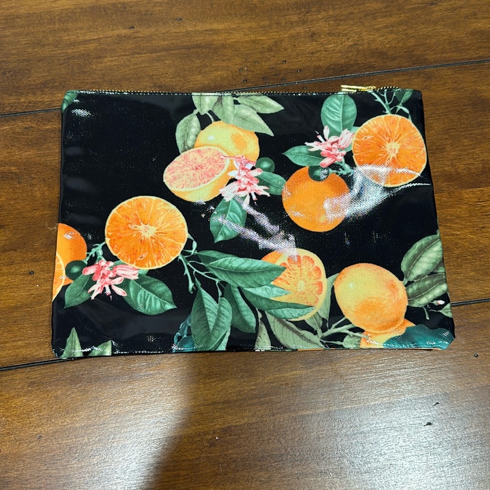 Cara Cara cosmetic pouch